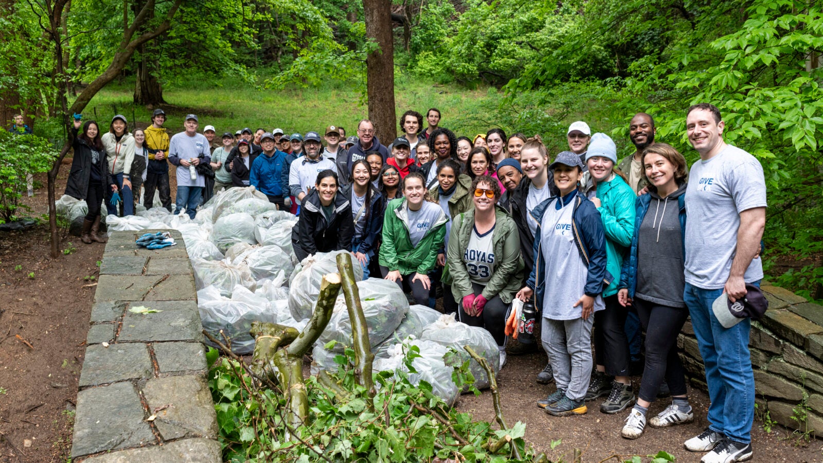 Group photo of the Club of Metro DC volunteers.