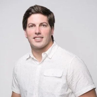 Doug Bouton (C’07)